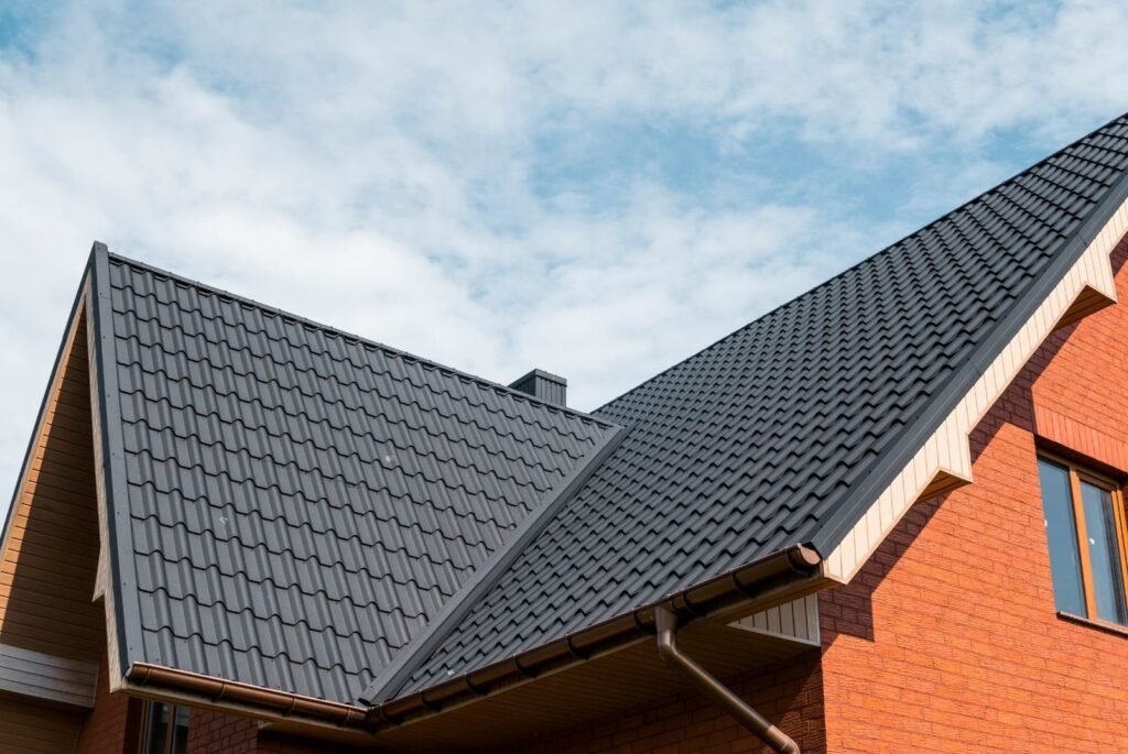 is metal roofing more durable than asphalt shingles