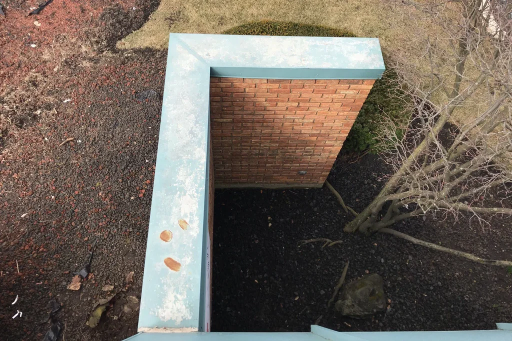 First signs of roof corrosion