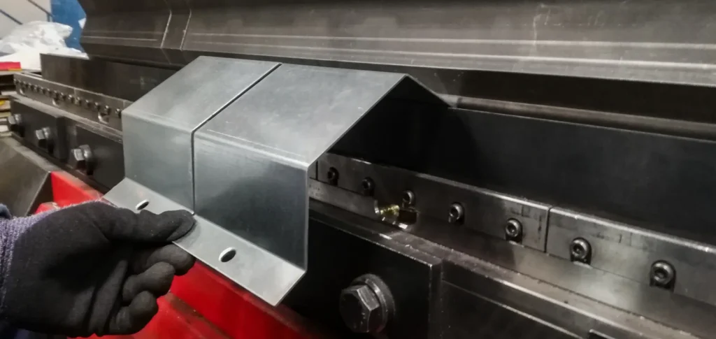 how to measure sheet metal thickness